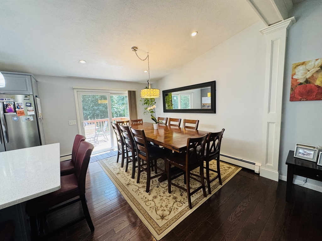 7 Thomas Dr