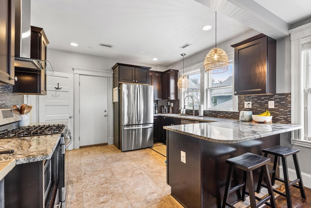 42 Harborview Ave 2