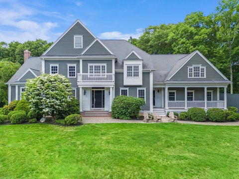 Photo of 16 Kingsbury Dr, Holliston, MA 01746 (MLS # 73538100)