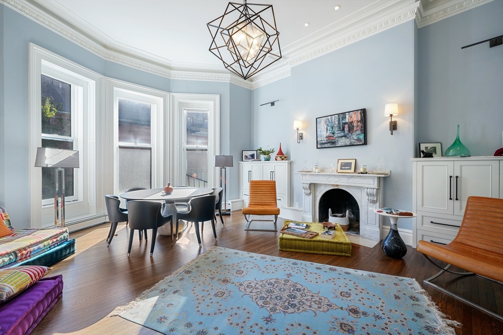 Click for 28 Marlborough Street #2, Boston, MA slideshow