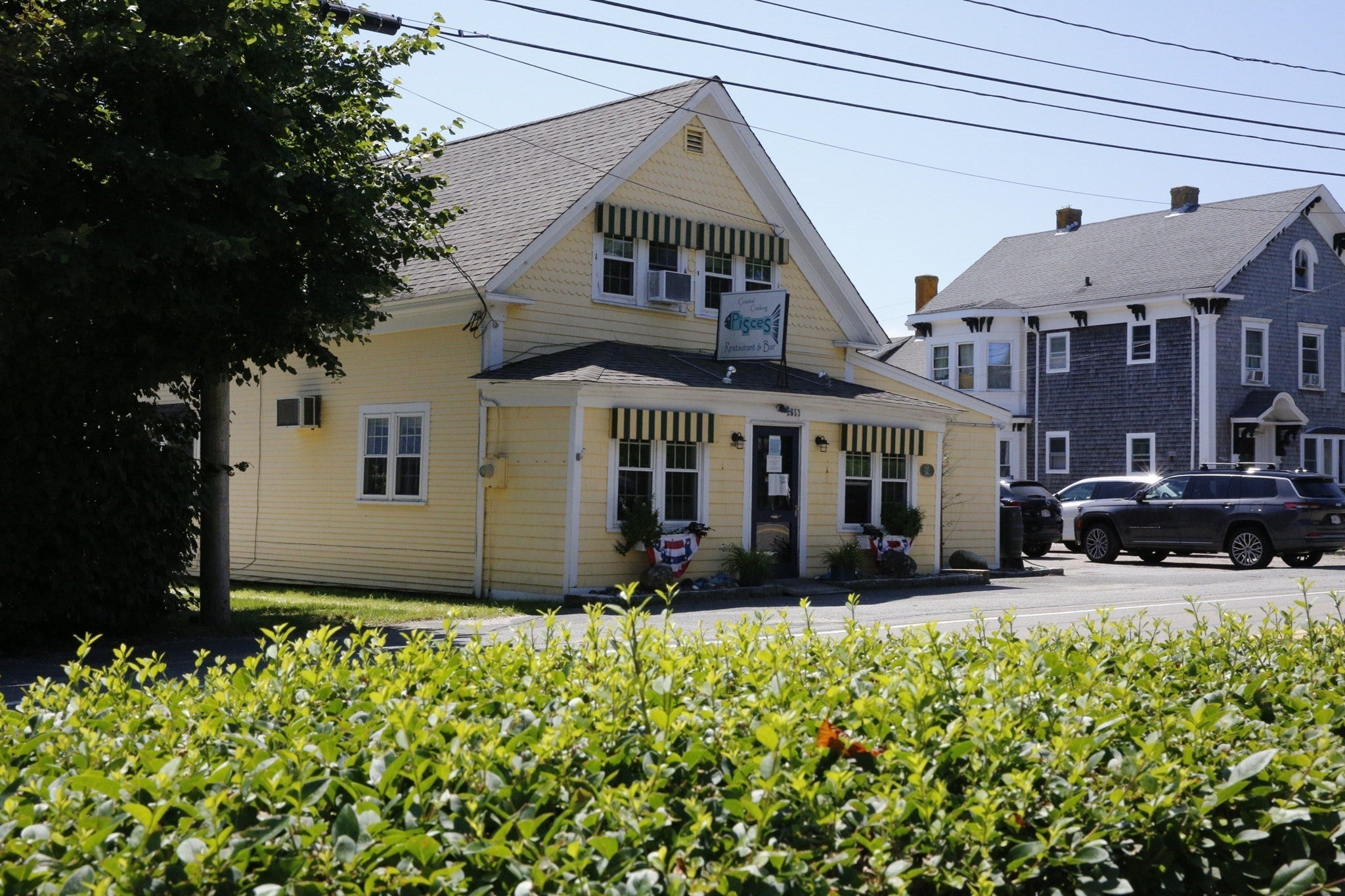 2653 Main St