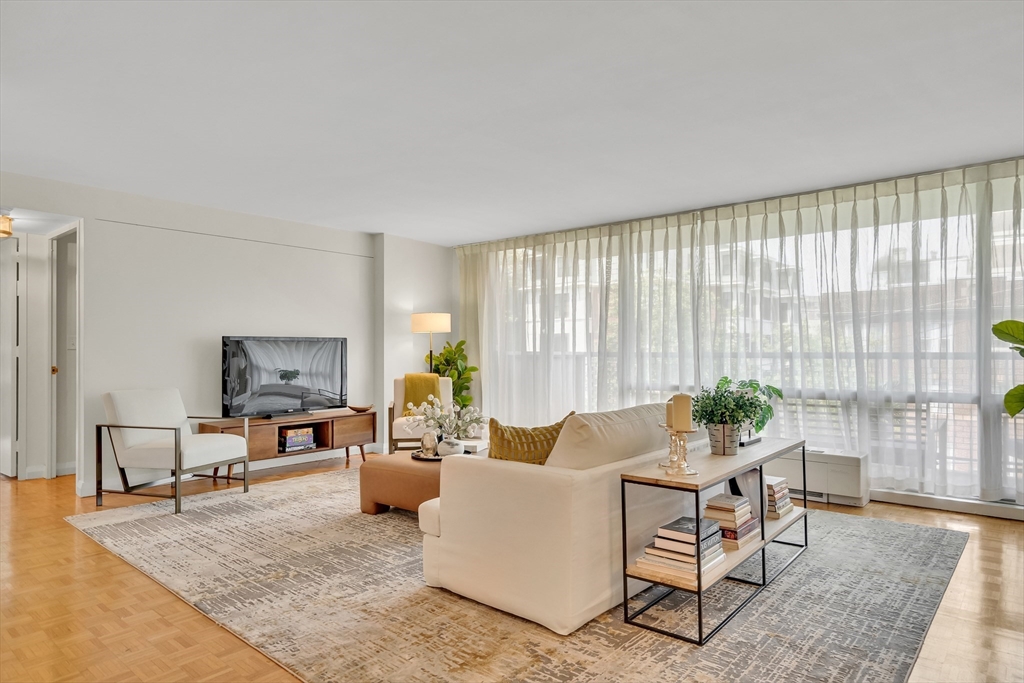 45 Longwood Ave 408