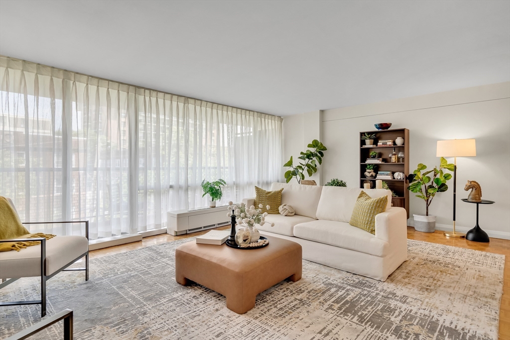 45 Longwood Ave 408
