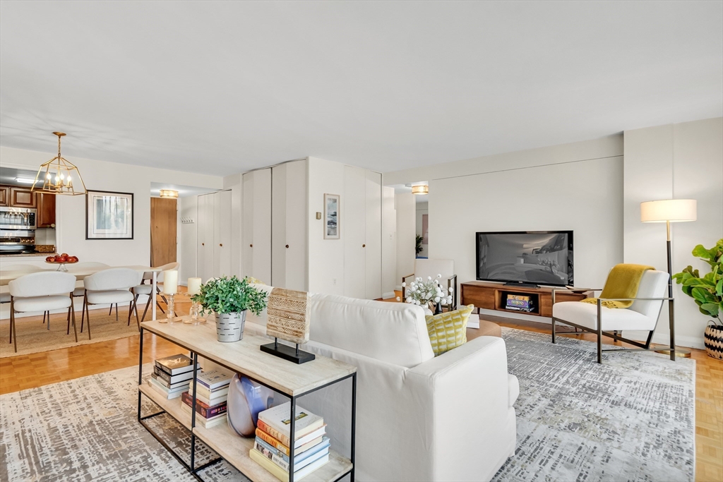 45 Longwood Ave 408
