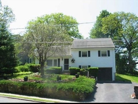 Photo of 72 Fellsview Rd #72, Stoneham, MA 02180 (MLS # 73439719)
