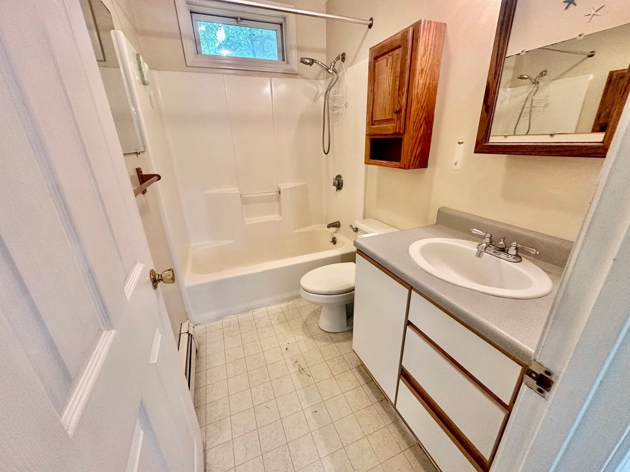10 Elise Michelle Way, Westport, MA, 10 Elise Michelle Way, Westport, MA Photo #17
