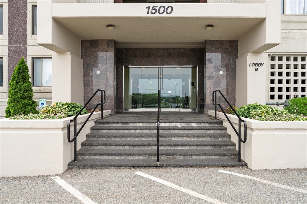 1500 Worcester Road 624