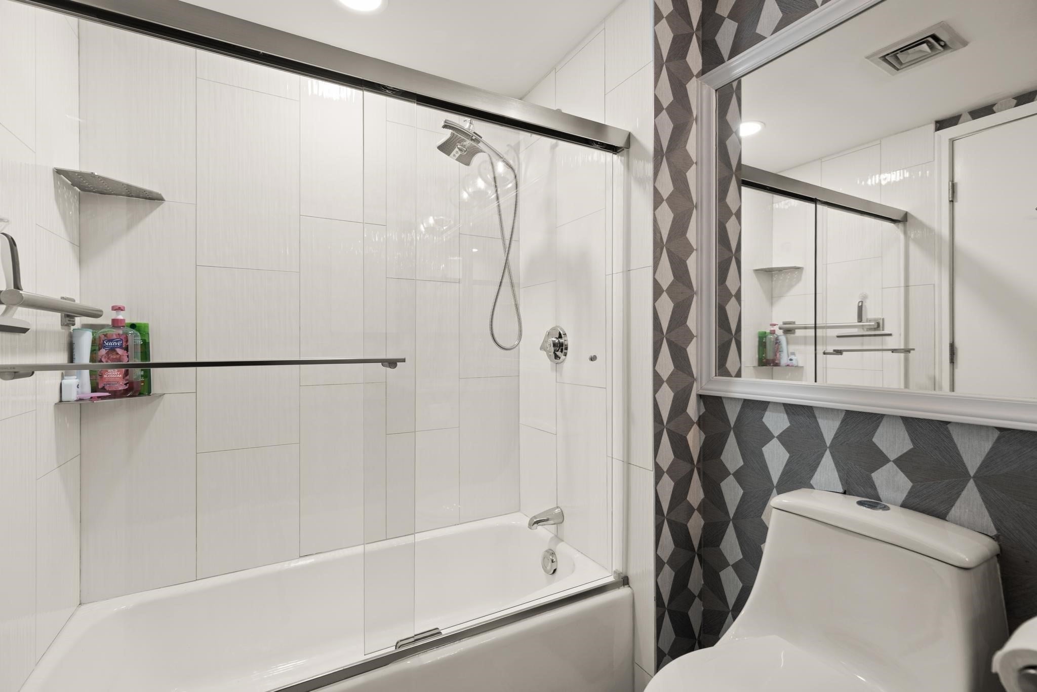 345 Place Ln #345, Woburn, MA, 345 Place Ln #345, Woburn, MA Photo #27