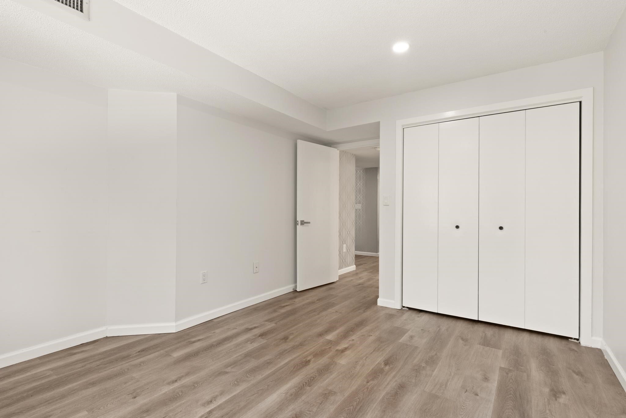 345 Place Ln #345, Woburn, MA, 345 Place Ln #345, Woburn, MA Photo #30