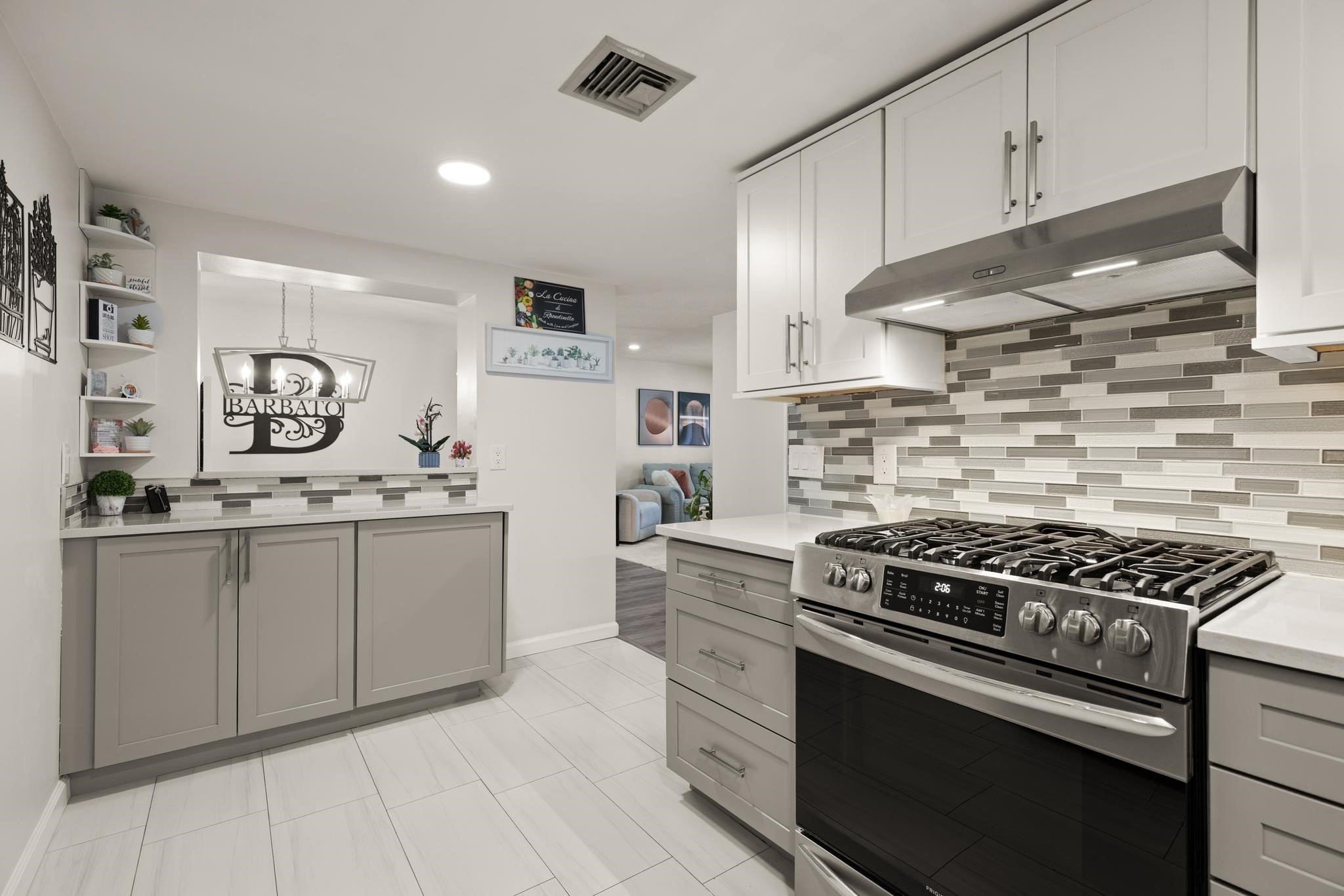 345 Place Ln #345, Woburn, MA, 345 Place Ln #345, Woburn, MA Photo #20