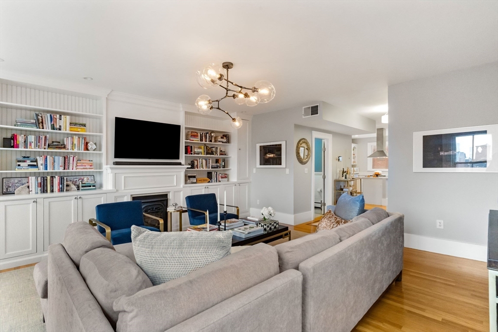 162 W Concord St 3
