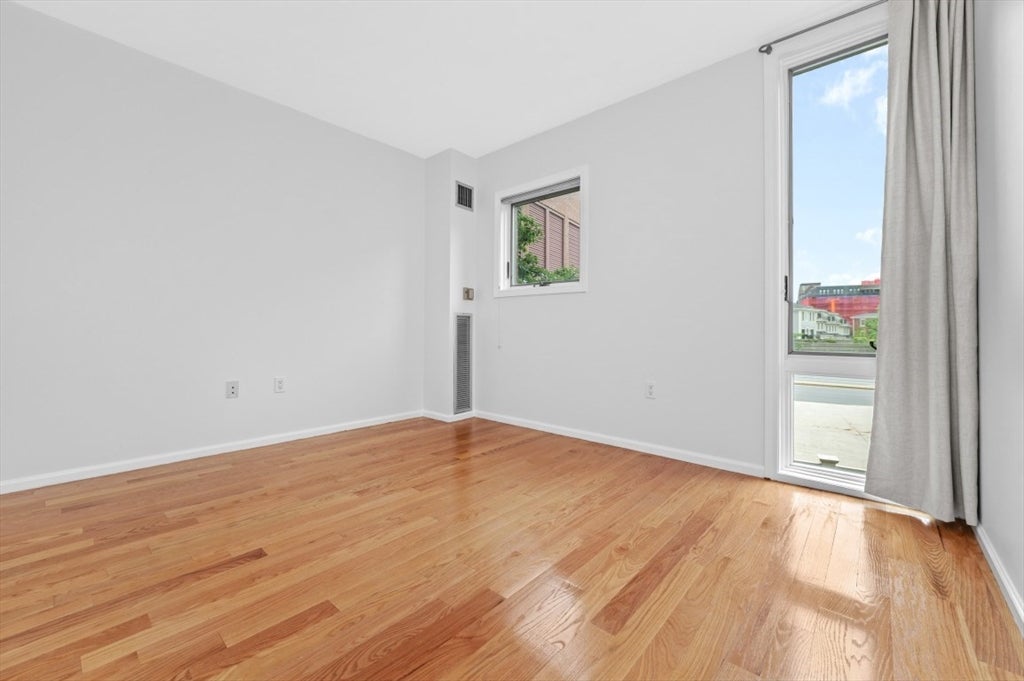 1 Warren St #109, Boston, MA, 1 Warren St #109, Boston, MA Photo #9