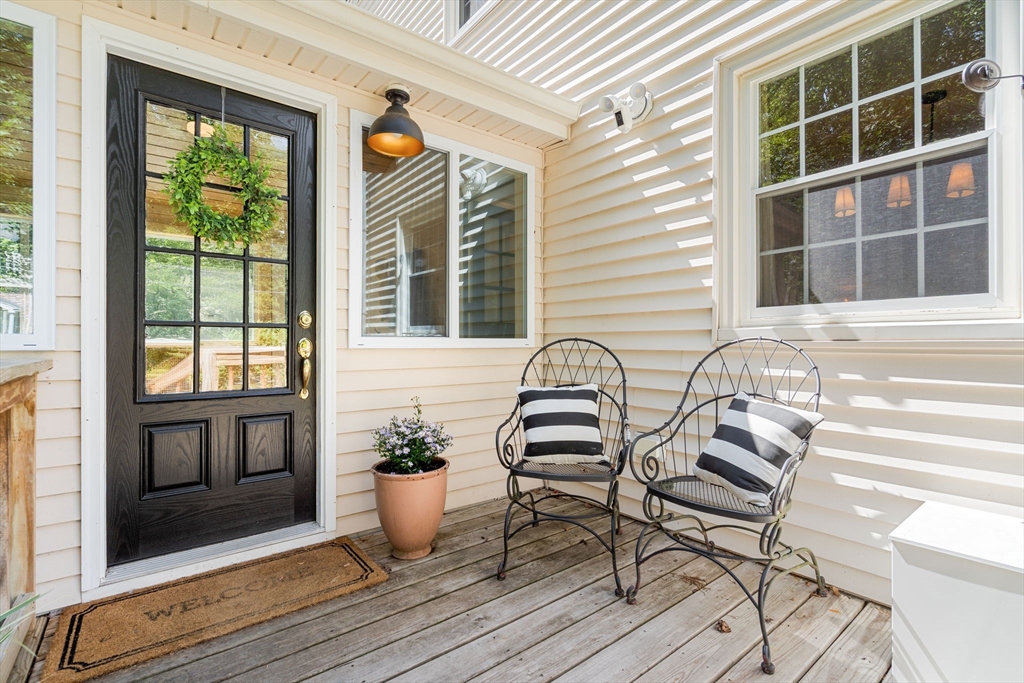 26 Bayberry Ln