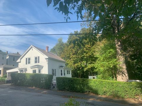 45 Norwood St Fitchburg MA 01420