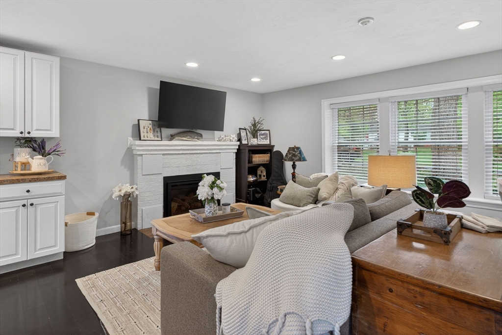 26 Maplewood Ave