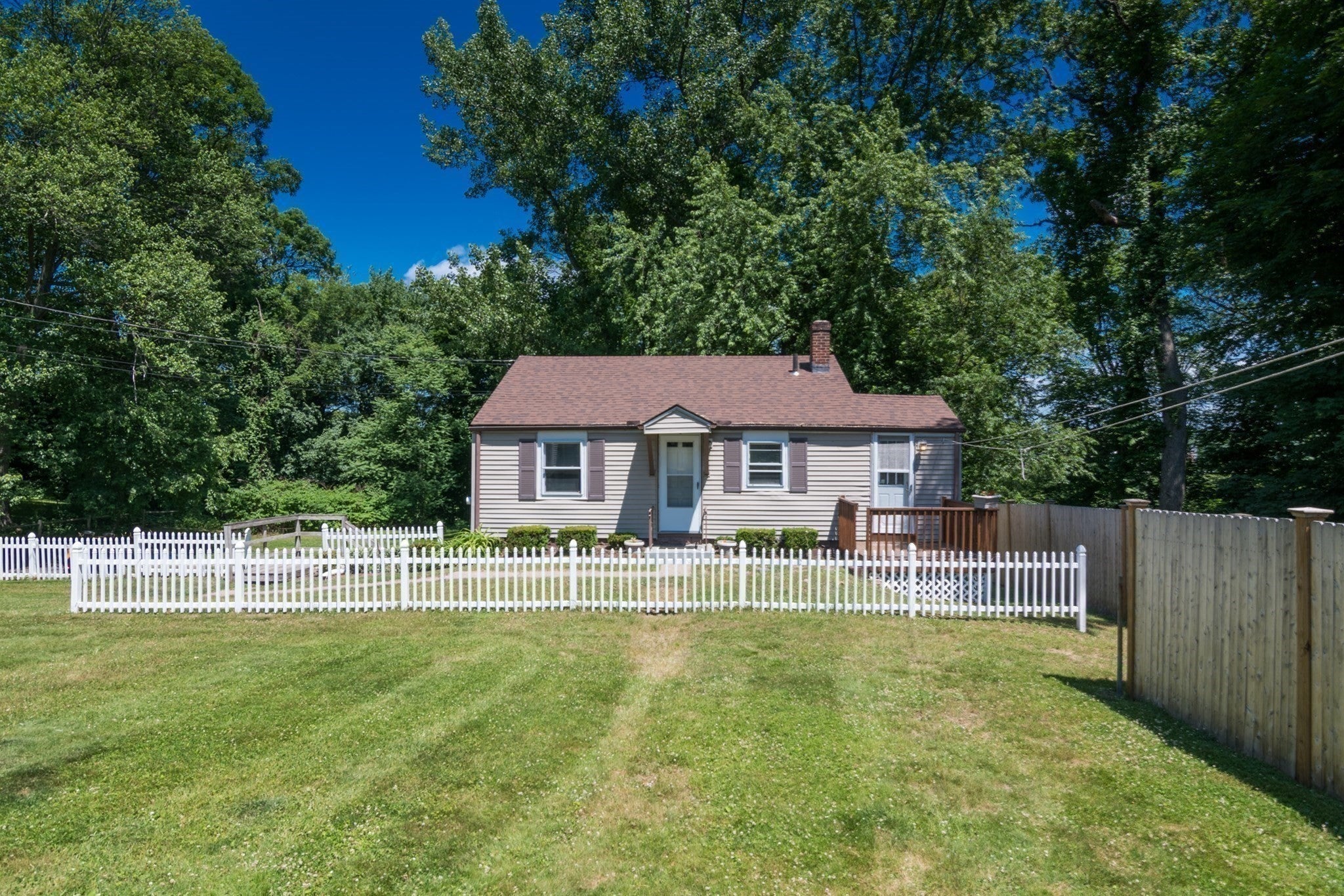 1466 Page Blvd, Springfield, MA, 1466 Page Blvd, Springfield, MA Photo #29