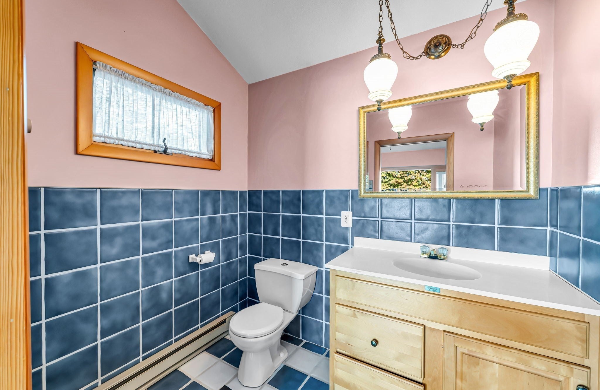 5 Nora St, Chicopee, MA, 5 Nora St, Chicopee, MA Photo #23
