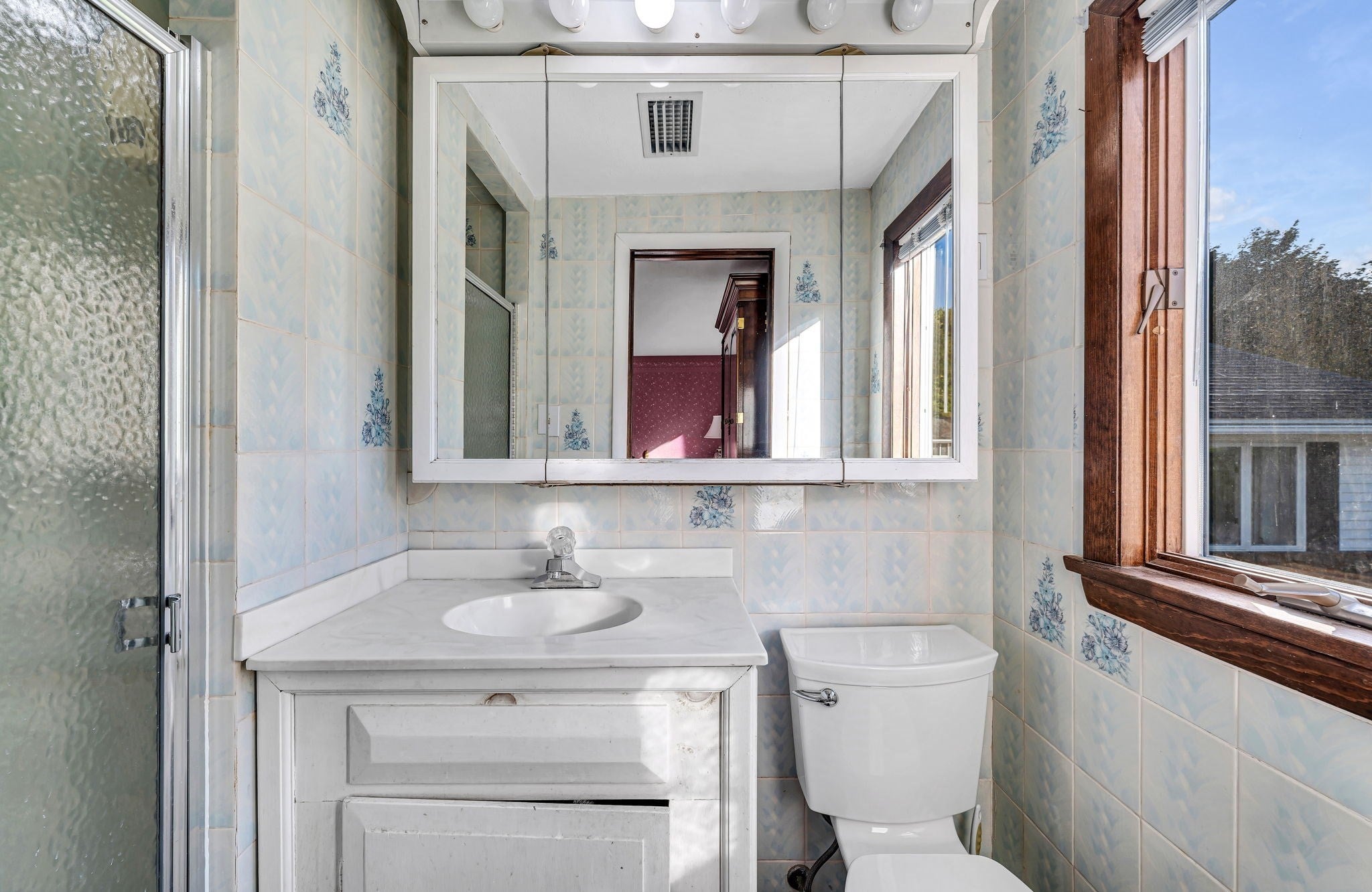 5 Nora St, Chicopee, MA, 5 Nora St, Chicopee, MA Photo #15