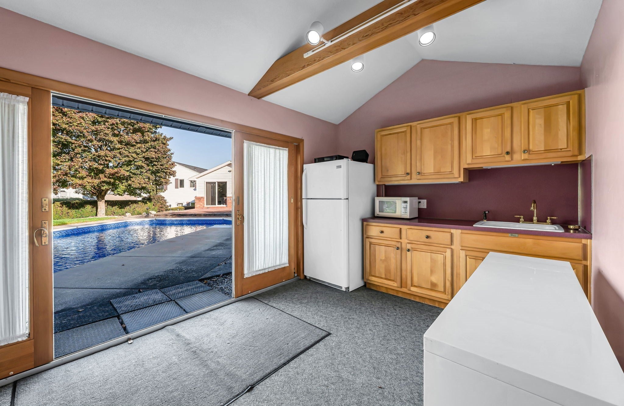 5 Nora St, Chicopee, MA, 5 Nora St, Chicopee, MA Photo #22