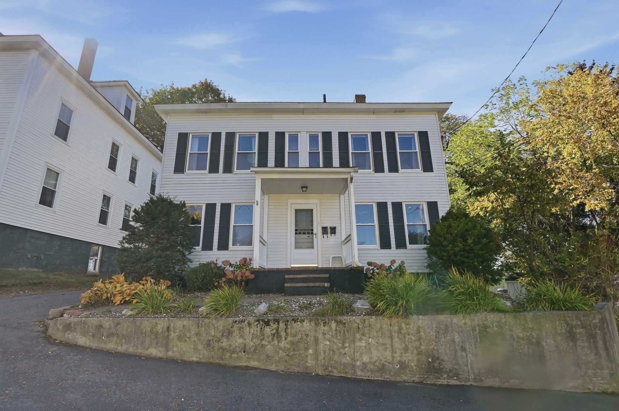 11 Front Street