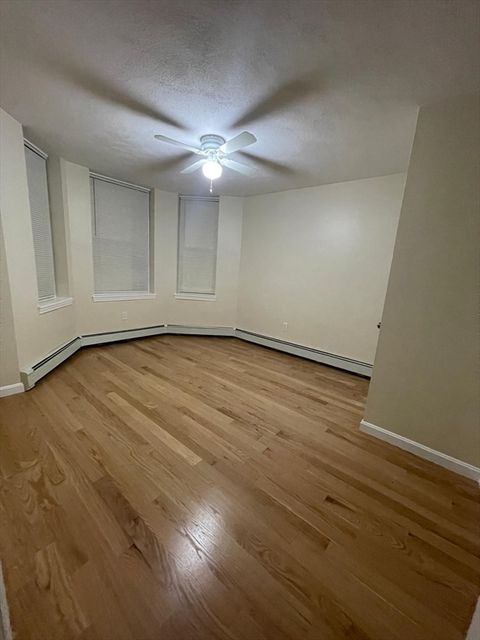 239 Chesnut St 1 Chelsea MA 02150