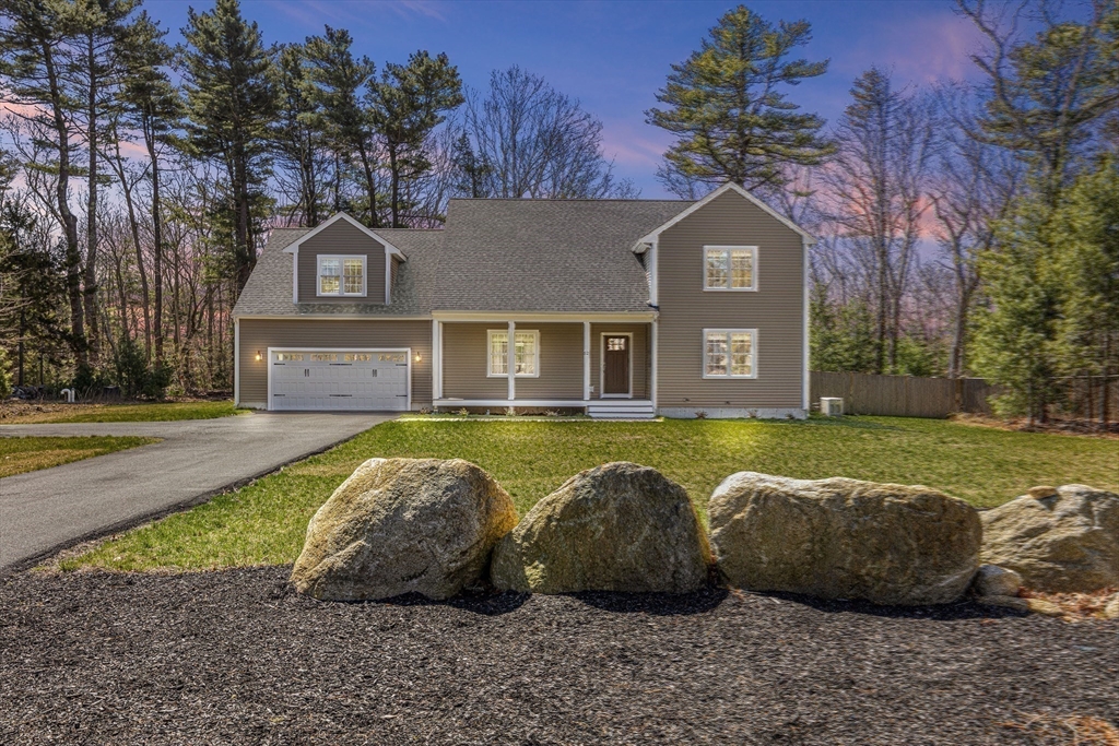 52 Great Neck Road