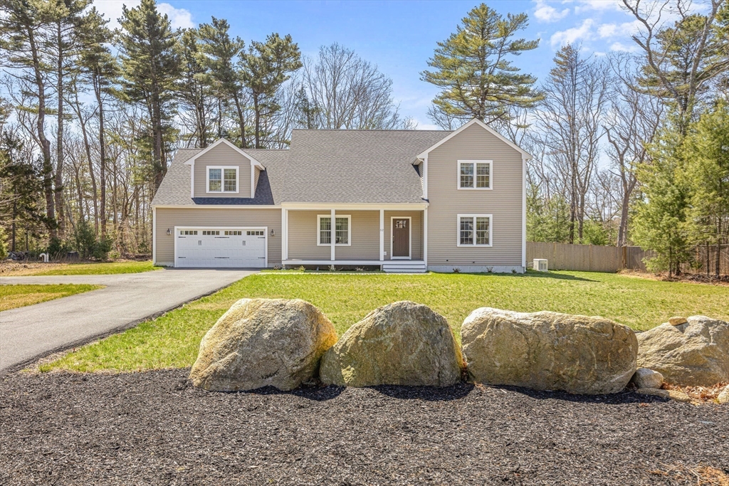 52 Great Neck Road