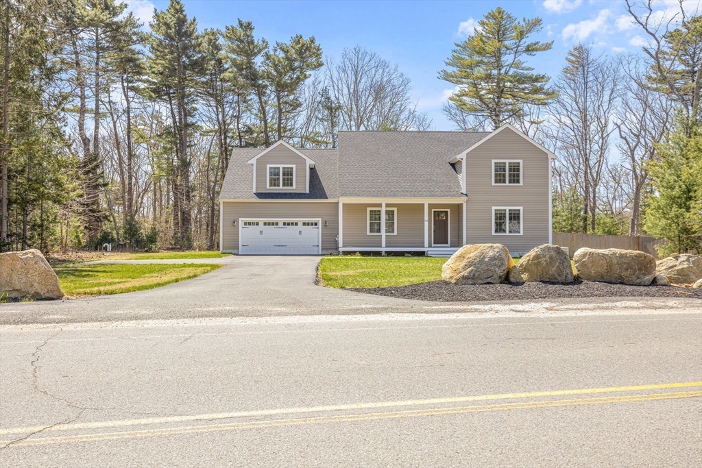 52 Great Neck Road