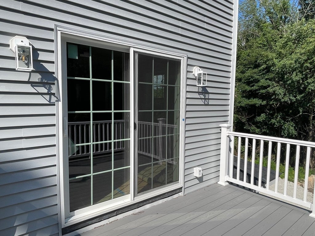 1 Old Fall River Rd, Dartmouth, MA Photo #9