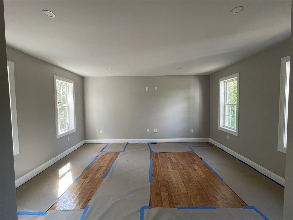 1 Old Fall River Rd, Dartmouth, MA Photo #11