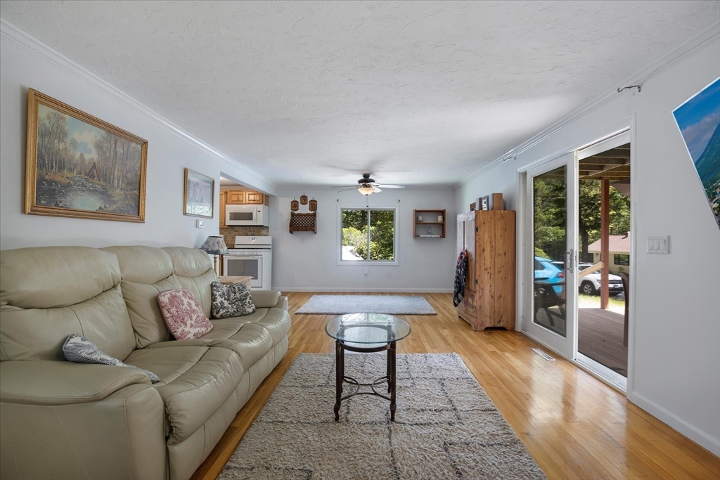 42 Beechwood Dr