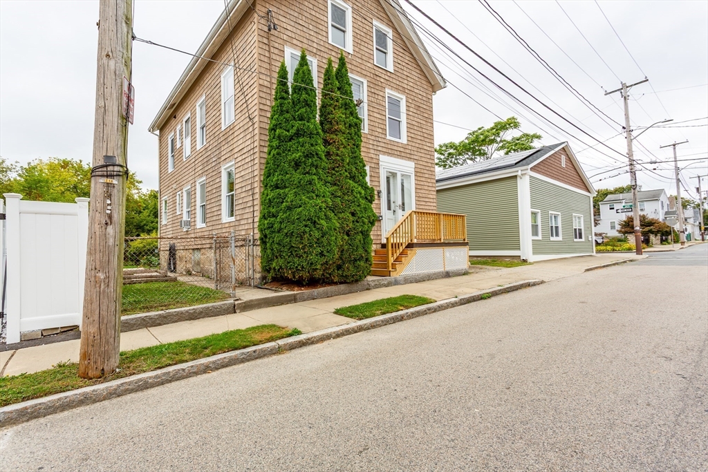 201 Cedar St