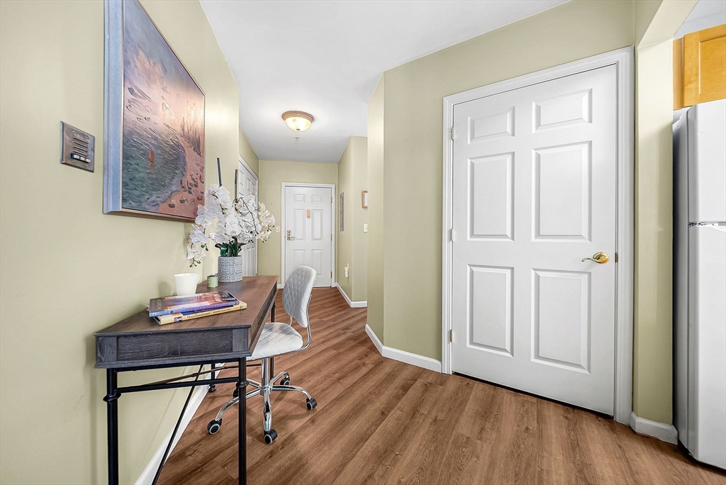 Sherborn, Massachusetts 01770, United States, 2 Bedrooms Bedrooms, ,2 BathroomsBathrooms,Residential,Active,154795