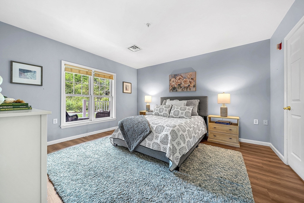 Sherborn, Massachusetts 01770, United States, 2 Bedrooms Bedrooms, ,2 BathroomsBathrooms,Residential,Active,154795