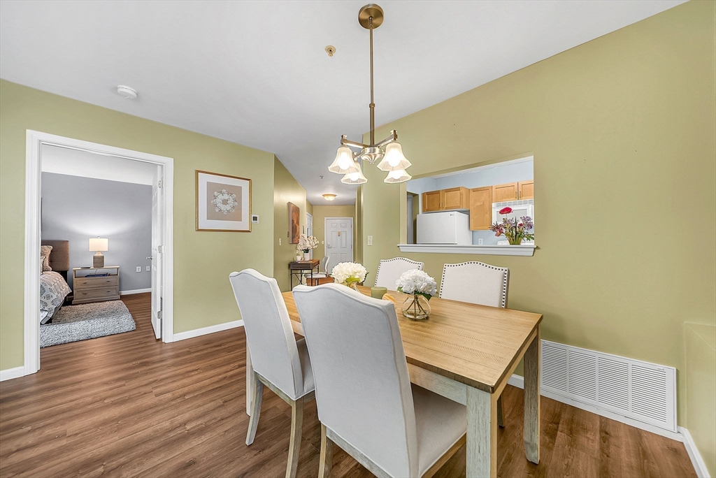 43 Kendall Avenue G03