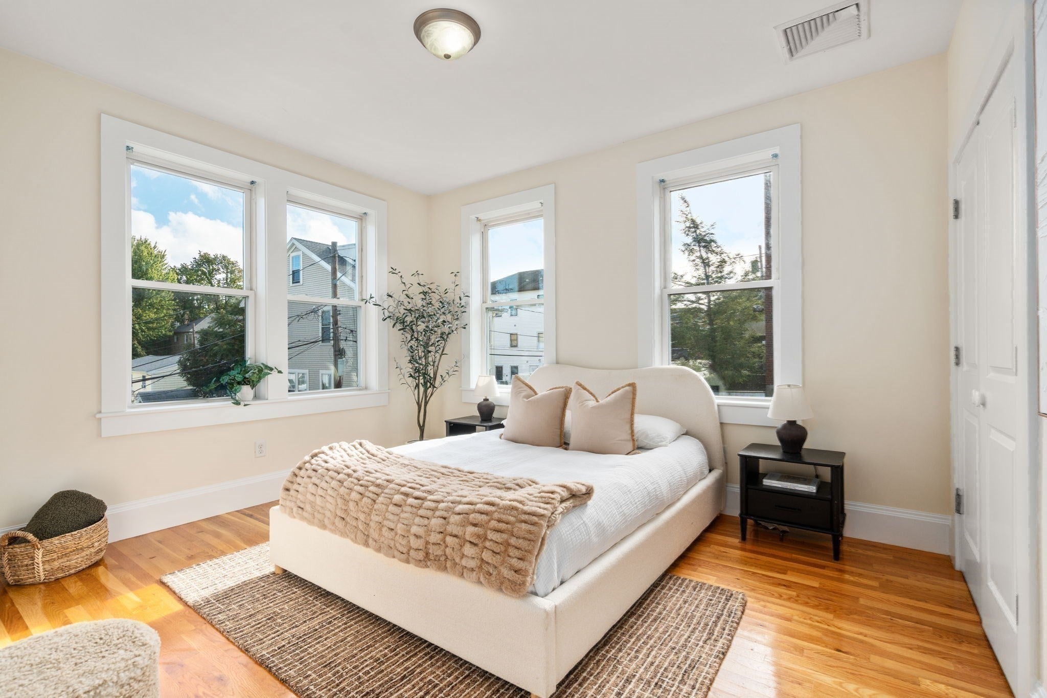 6 Larose Pl, Boston, MA, 6 Larose Pl, Boston, MA Photo #12