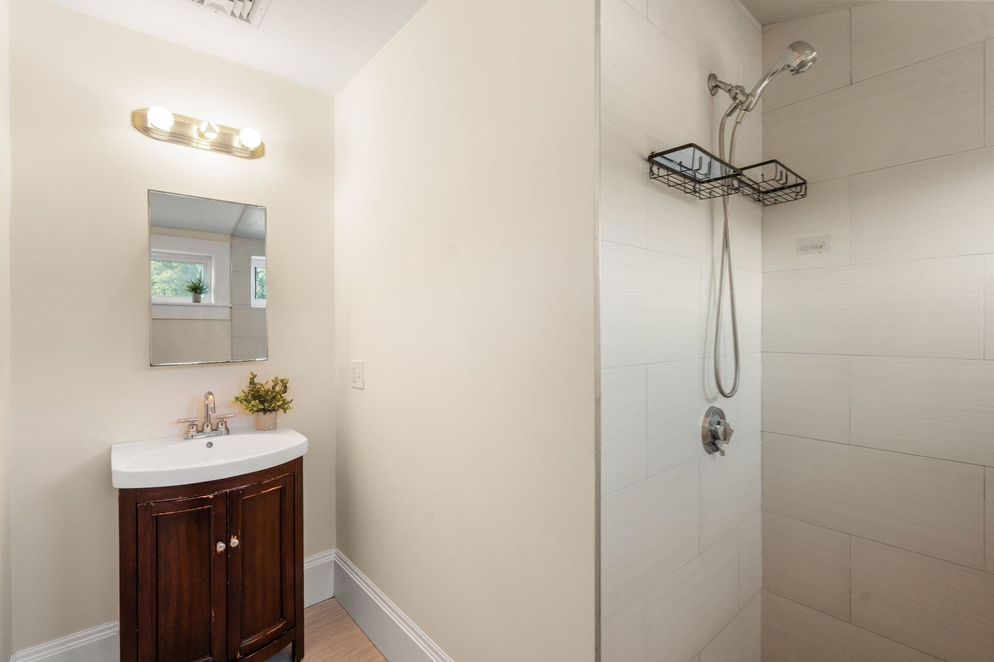 6 Larose Pl, Boston, MA, 6 Larose Pl, Boston, MA Photo #15