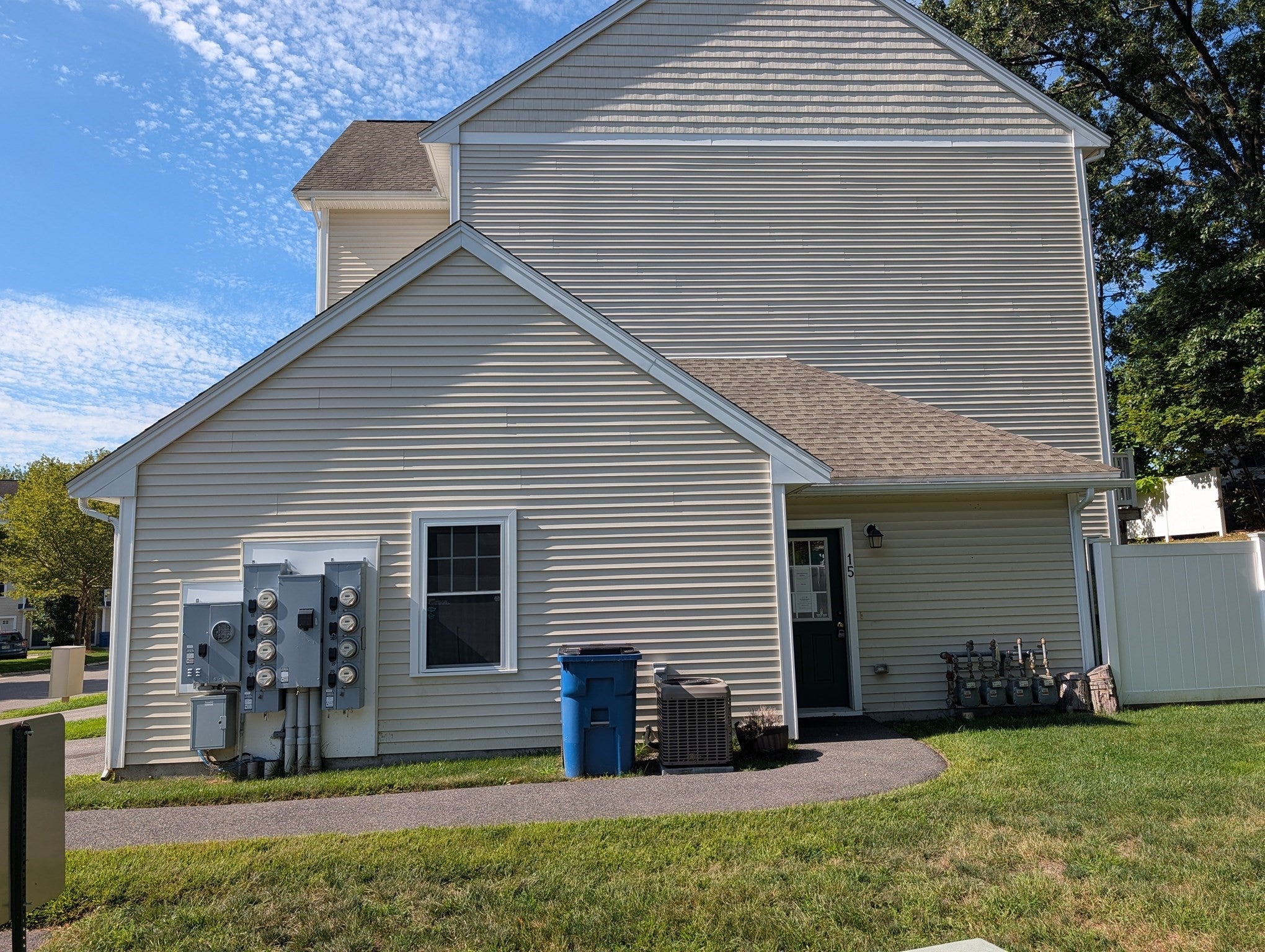 15 Bennett St 15