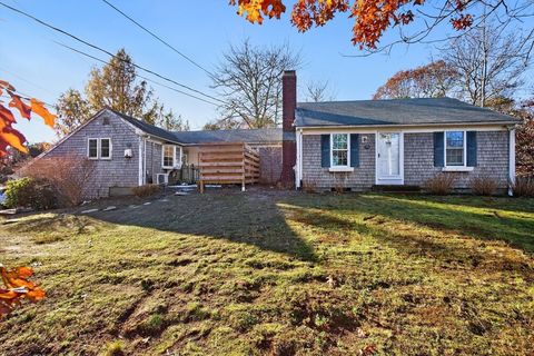 Photo of 933-935 West Yarmouth Rd, Yarmouth, MA 02675 (MLS # 73476296)
