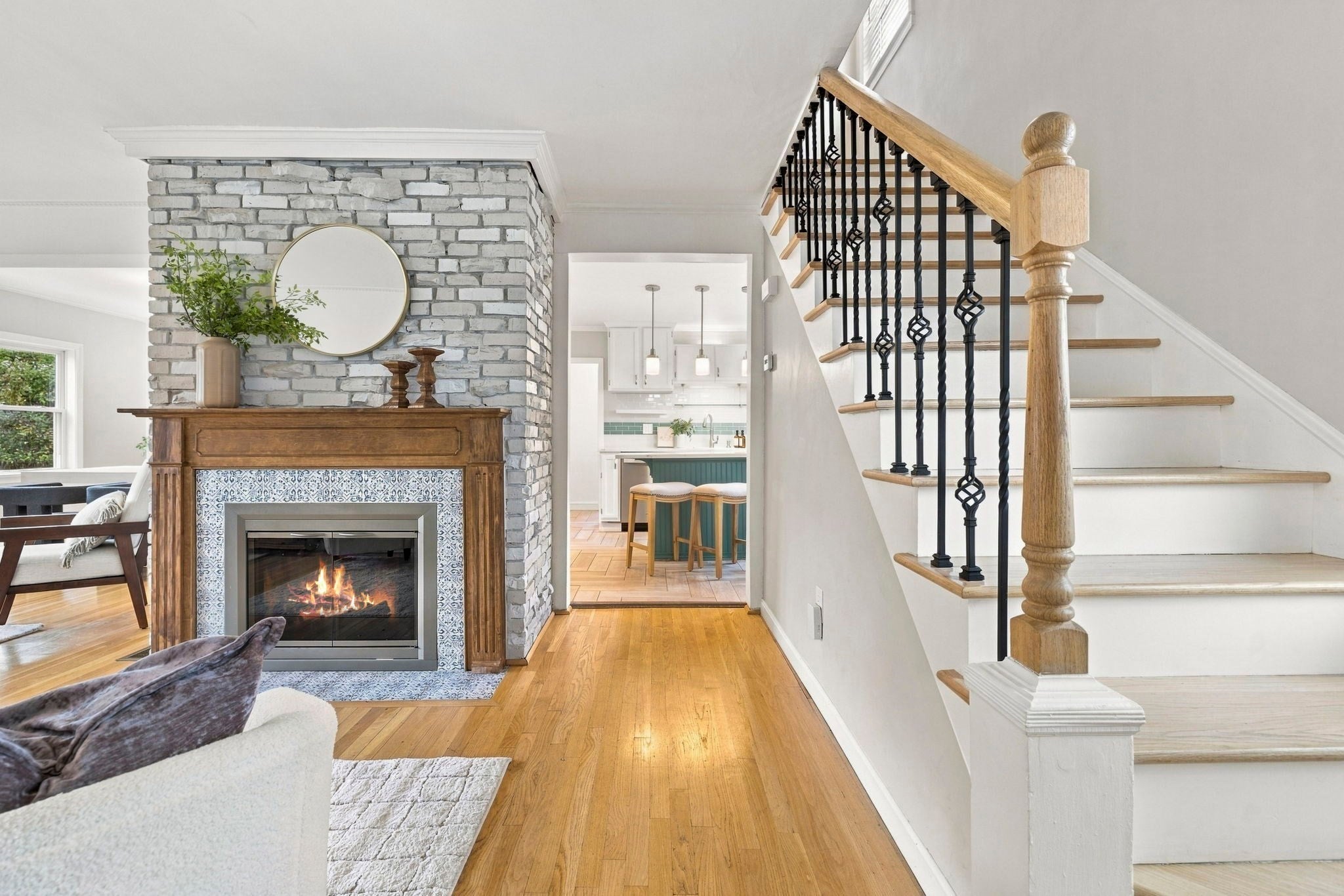 814 Lynnfield Street, Lynnfield, MA Photo #2