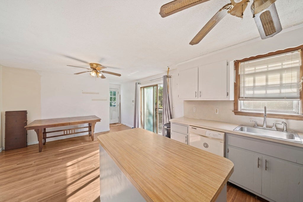 24 S Sea Ave, Yarmouth, MA, 24 S Sea Ave, Yarmouth, MA Photo #5
