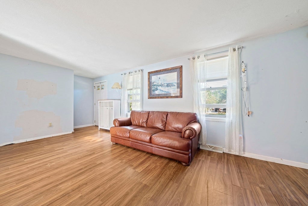 24 S Sea Ave, Yarmouth, MA, 24 S Sea Ave, Yarmouth, MA Photo #10