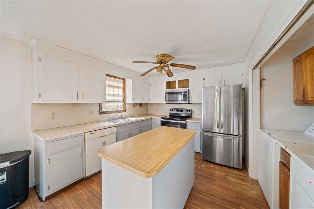 24 S Sea Ave, Yarmouth, MA, 24 S Sea Ave, Yarmouth, MA Photo #6