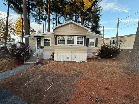Photo of 281 Chauncey Walker St #86-B, Belchertown, MA 01007 (MLS # 73469573)