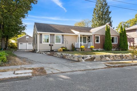 11 Wilson Avenue Wakefield MA 01880