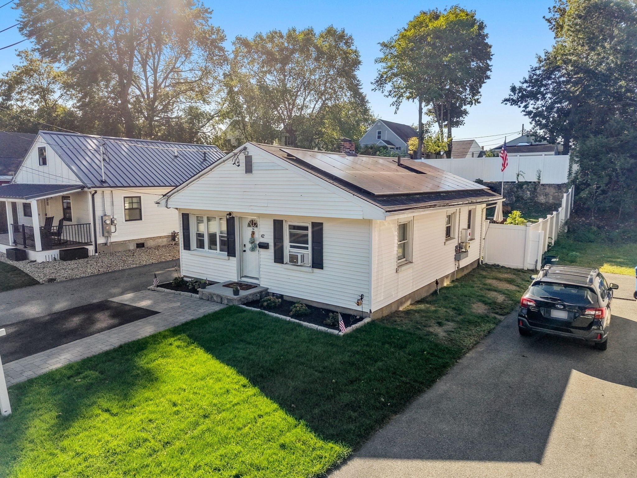 42 Mokema Ave