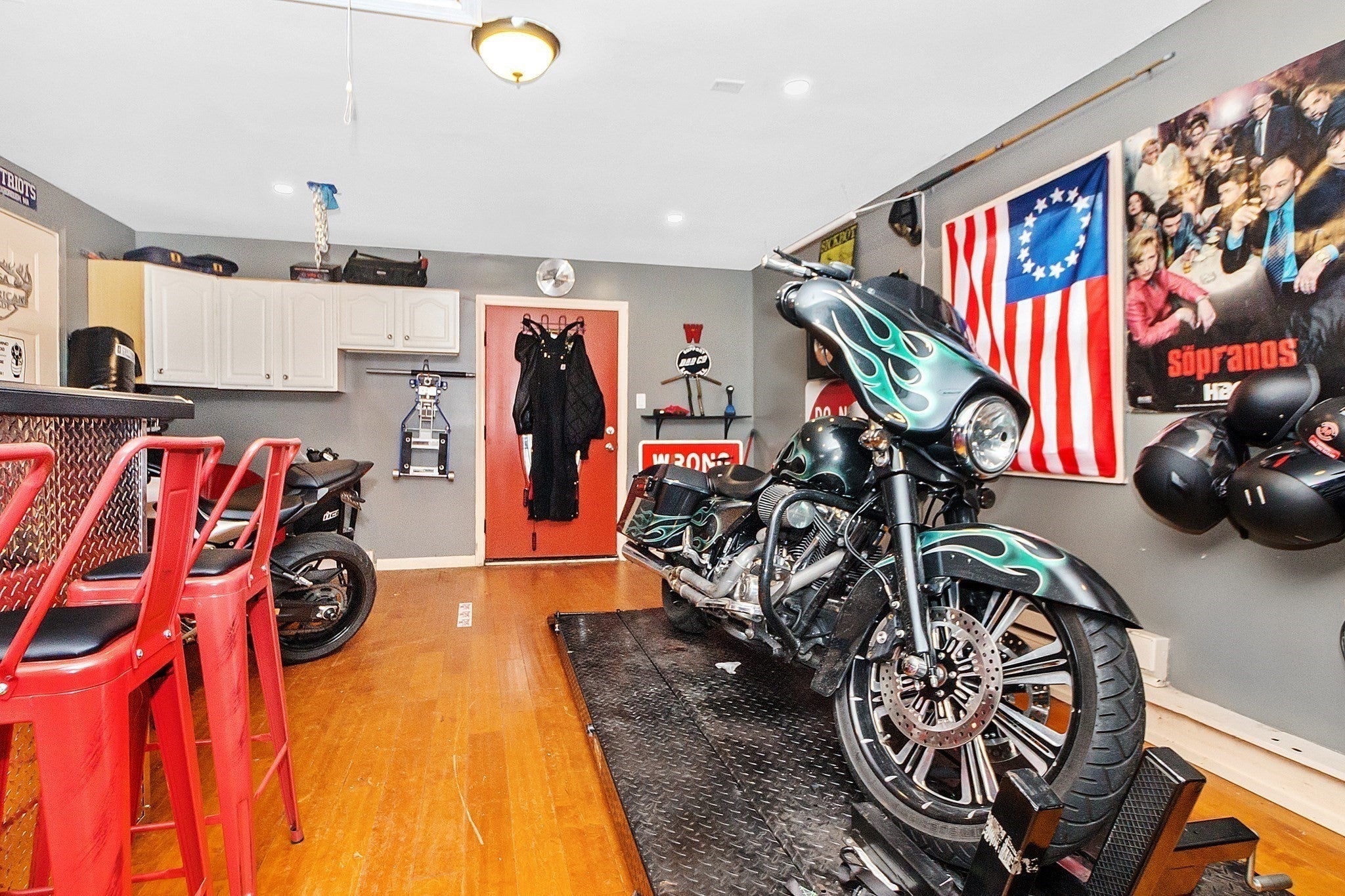 42 Mokema Ave, Waltham, MA Photo #17
