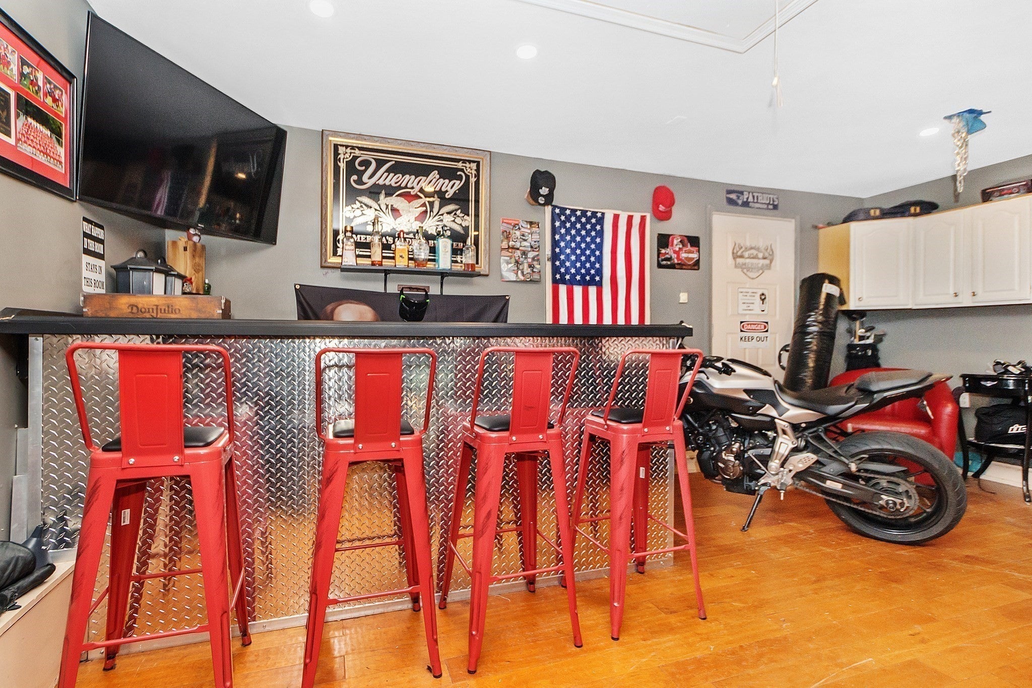 42 Mokema Ave, Waltham, MA Photo #14