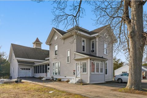 Photo of 156 N Broadway #A, Haverhill, MA 01832 (MLS # 73487251)