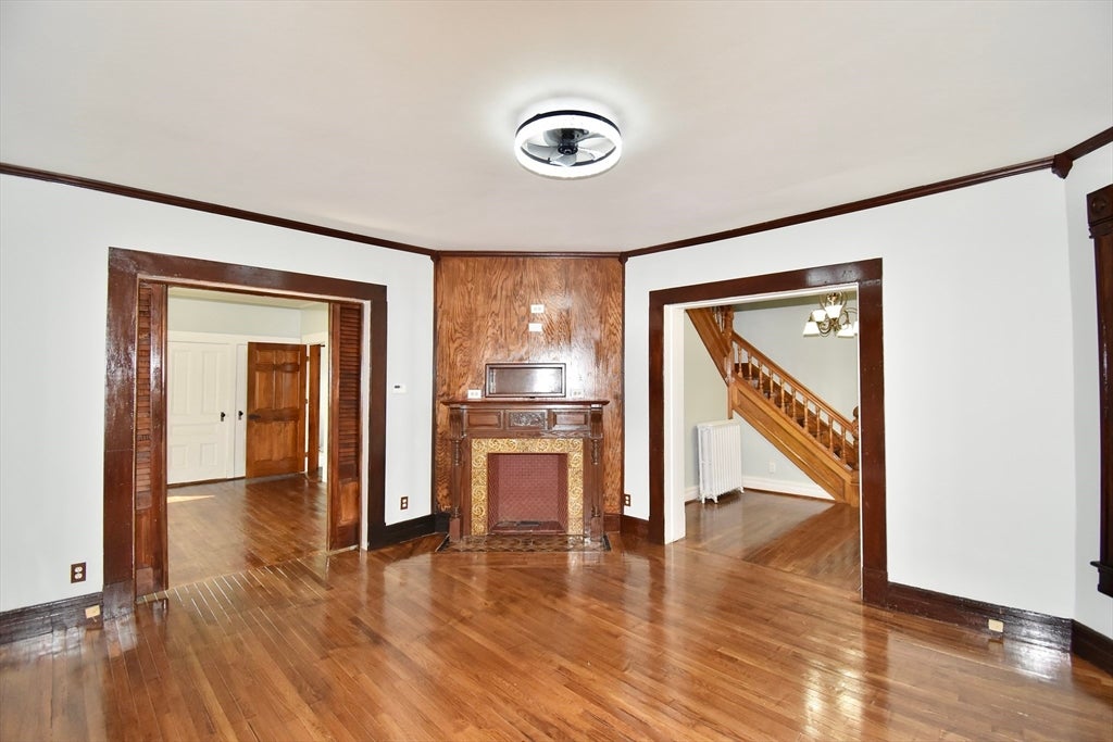 30 Laurel St, Holyoke, MA, 30 Laurel St, Holyoke, MA Photo #8